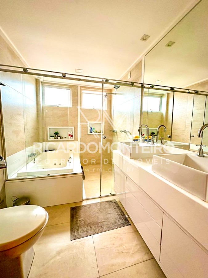 Apartamento à venda com 4 quartos, 246m² - Foto 9