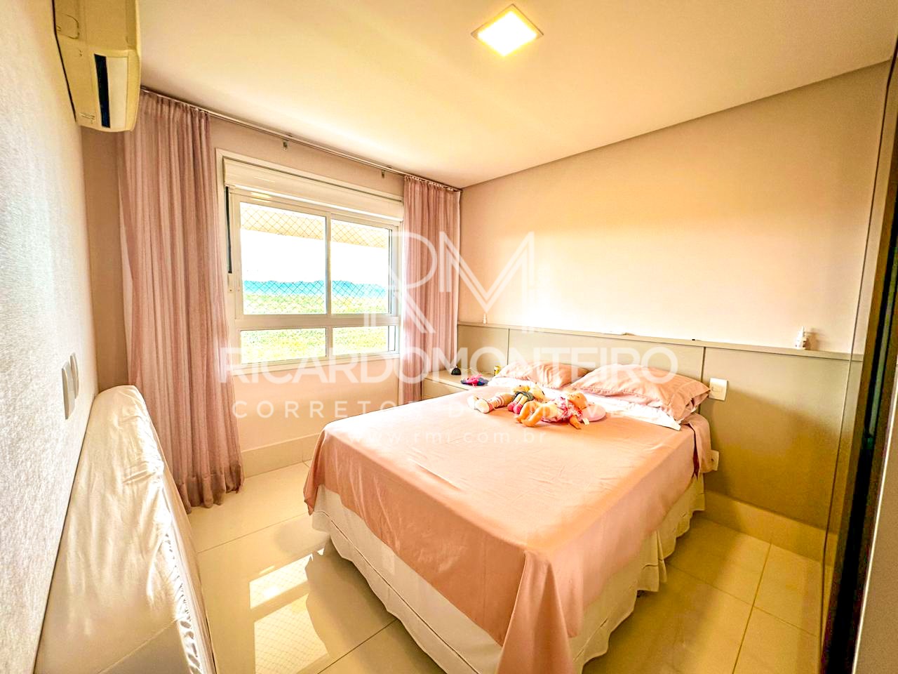 Apartamento à venda com 4 quartos, 246m² - Foto 12