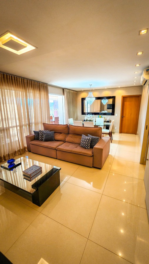 Apartamento à venda com 4 quartos, 151m² - Foto 2