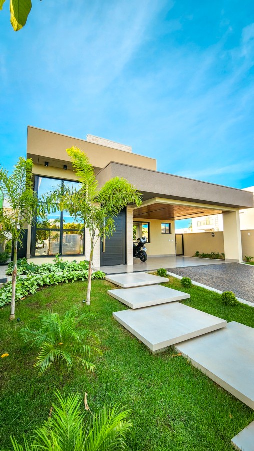 Casa de Condomínio à venda com 3 quartos, 402m² - Foto 1