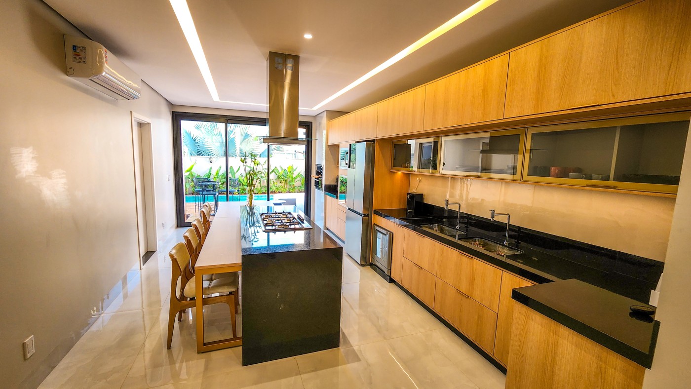 Casa de Condomínio à venda com 3 quartos, 402m² - Foto 9