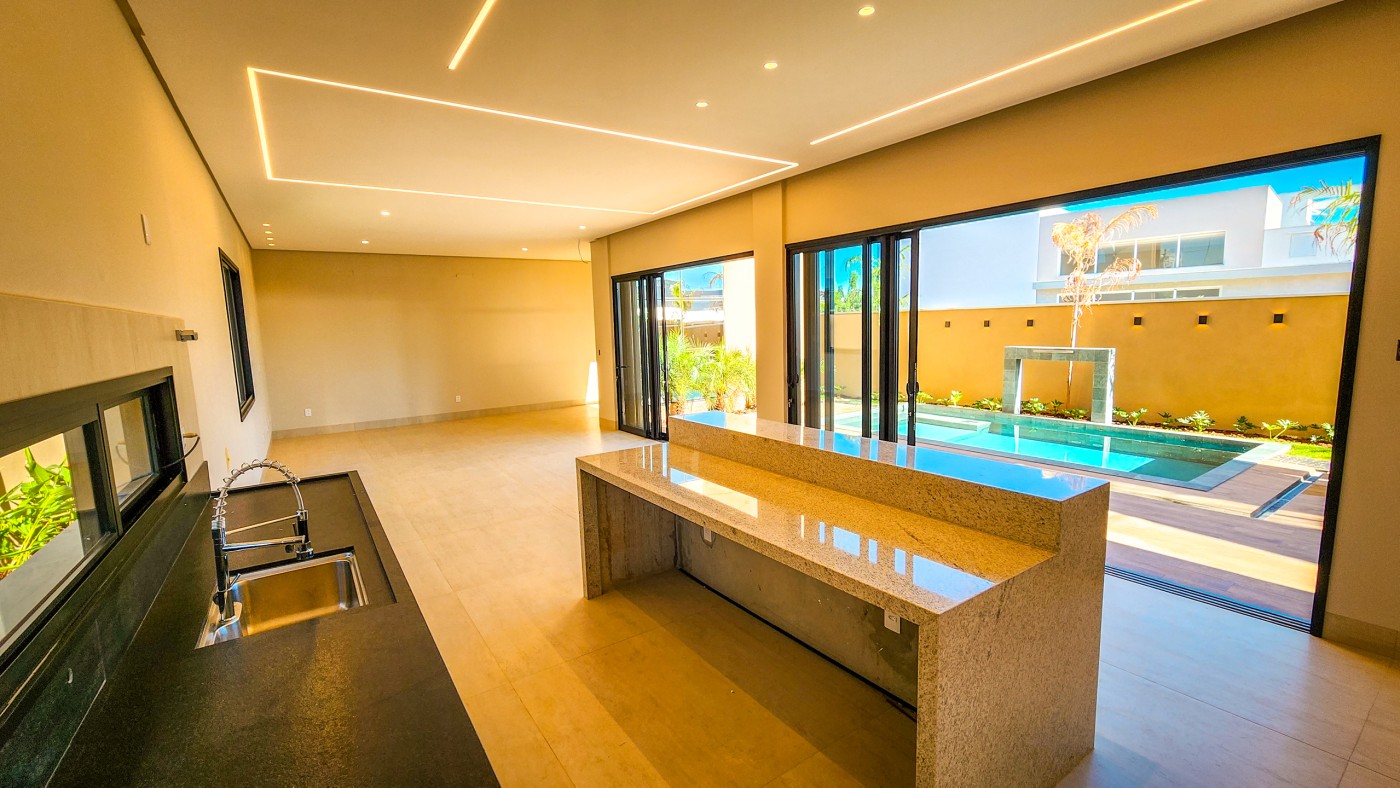 Casa de Condomínio à venda com 4 quartos, 305m² - Foto 10