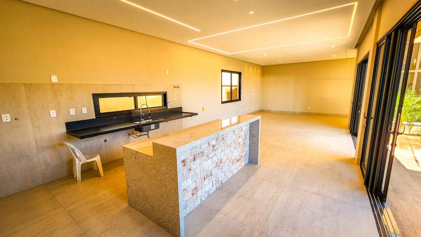 Casa de Condomínio à venda com 4 quartos, 305m² - Foto 11