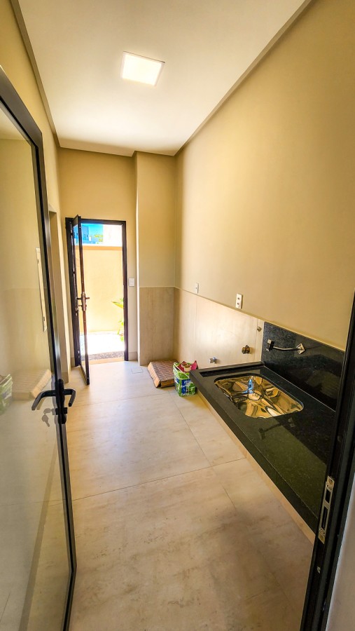 Casa de Condomínio à venda com 4 quartos, 305m² - Foto 24