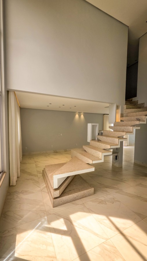 Casa para alugar com 5 quartos, 360m² - Foto 5