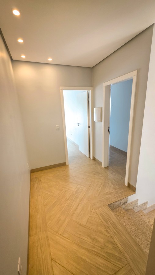 Casa para alugar com 5 quartos, 360m² - Foto 22