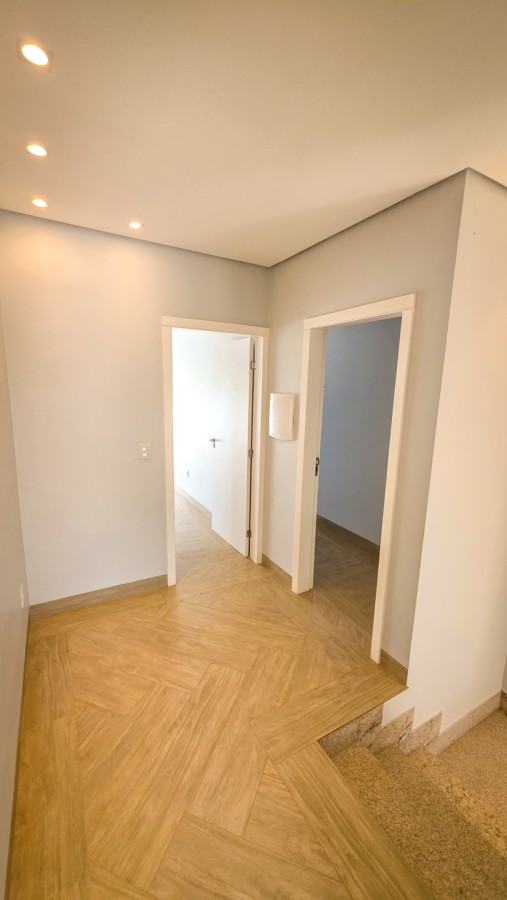 Casa para alugar com 5 quartos, 360m² - Foto 25