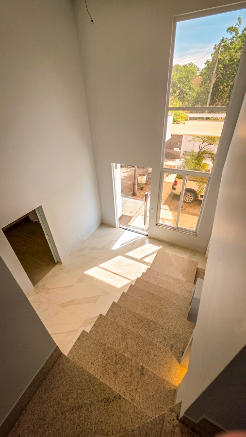 Casa para alugar com 5 quartos, 360m² - Foto 32
