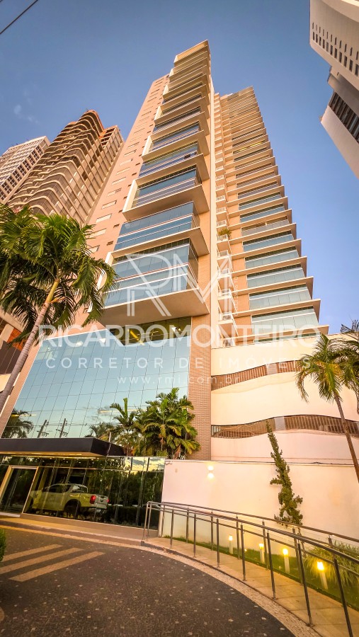 Apartamento à venda com 4 quartos, 189m² - Foto 1