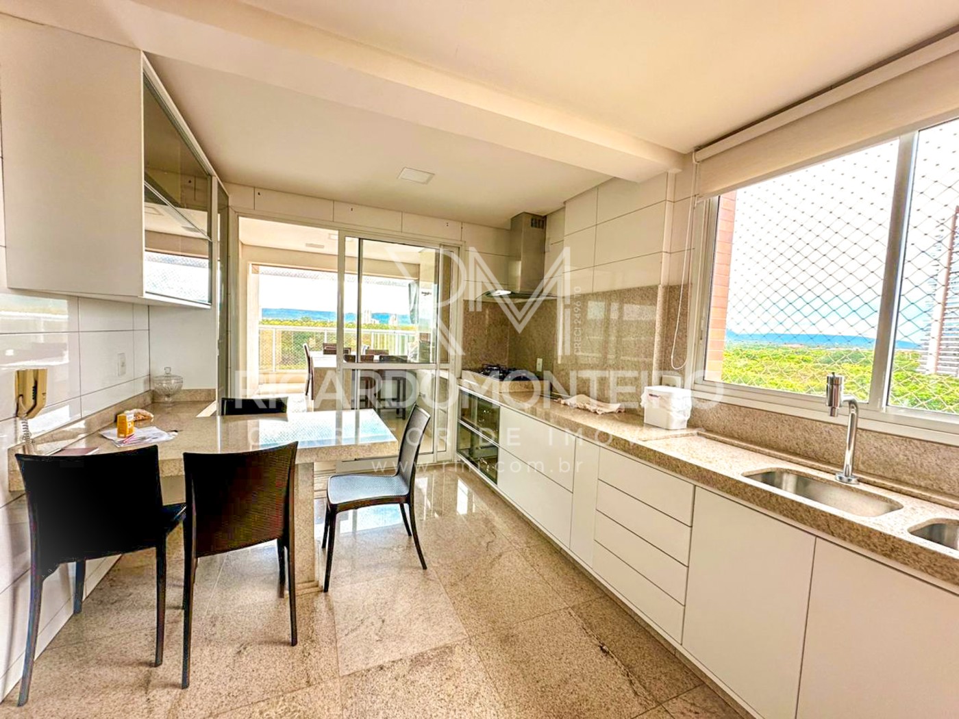 Apartamento, 4 quartos, 246 m² - Foto 9